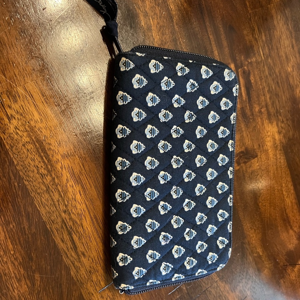 Vera Bradley Nantucket Navy Blue Quilted Wallet